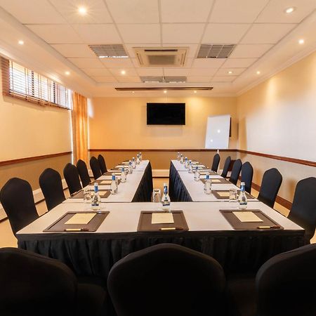 Kigali Serena Hotel מראה חיצוני תמונה