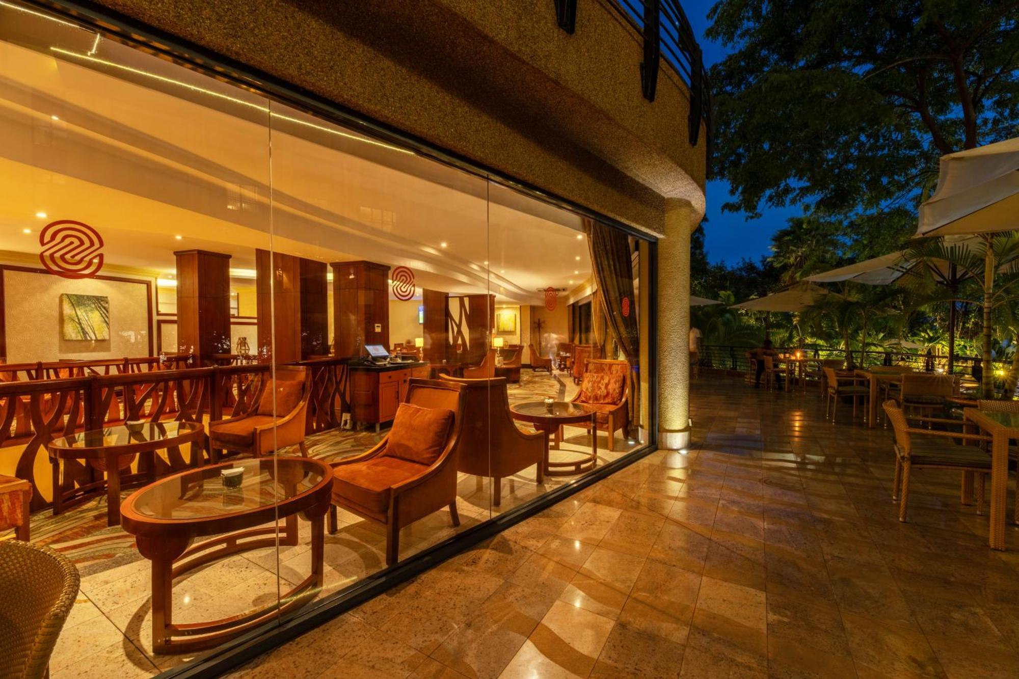 Kigali Serena Hotel מראה חיצוני תמונה